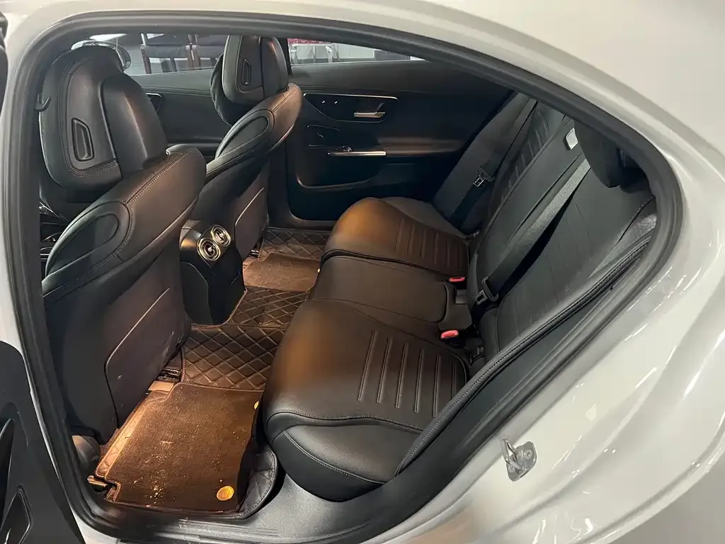 Mercedes-Benz C-Class 2024 из CN, фото 6