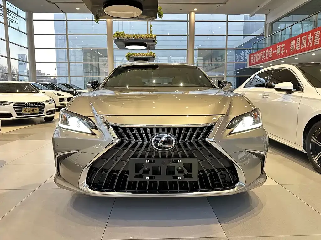 Lexus ES 2024 из CN, фото 2