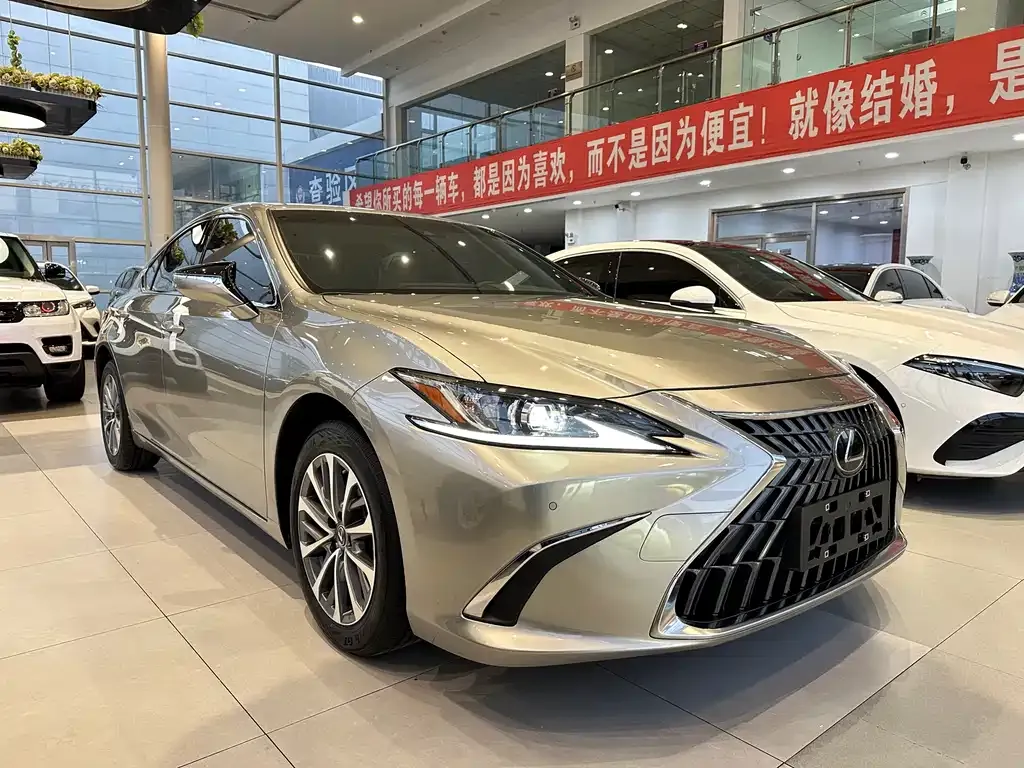 Lexus ES 2024 из CN, фото 3