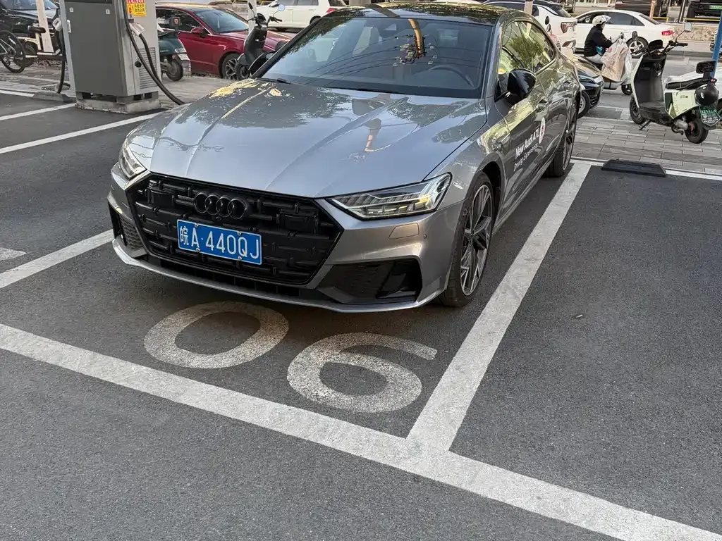Audi A7L 2024 из CN, фото 1