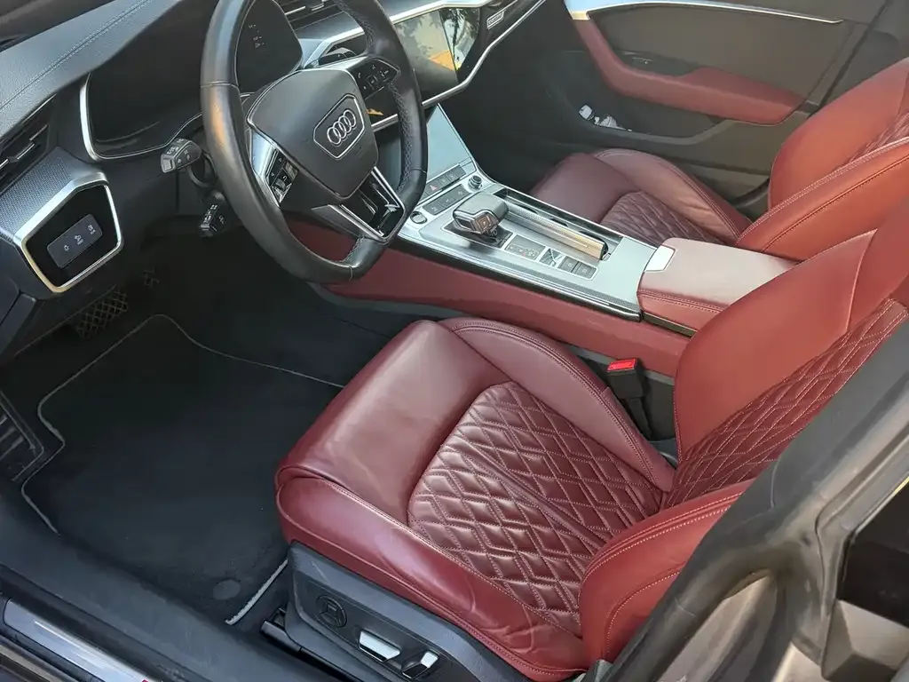 Audi A7L 2024 из CN, фото 5