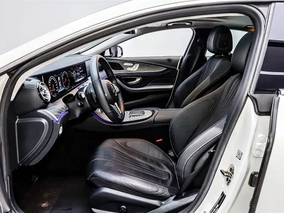 Mercedes-Benz CLS — фото 8