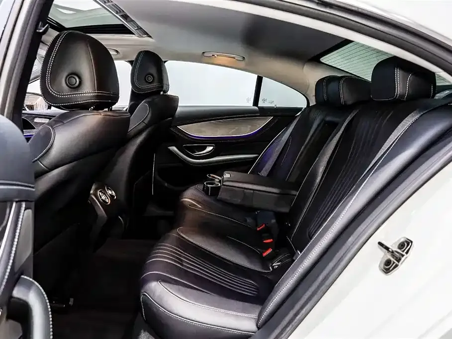 Mercedes-Benz CLS — фото 9