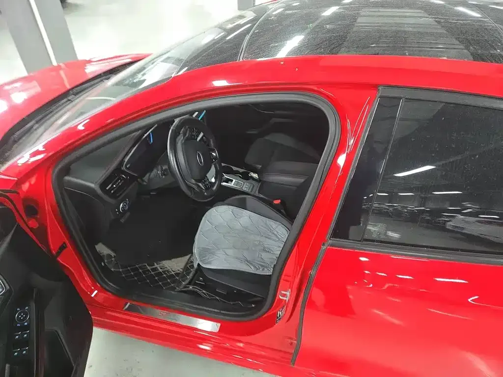 Ford Focus 2021 из CN, фото 7