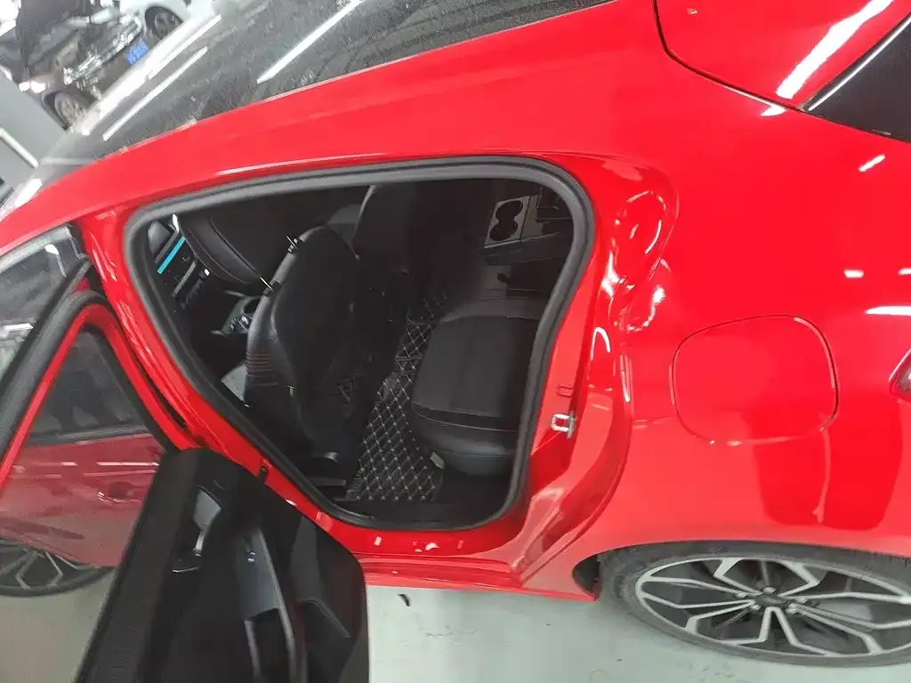 Ford Focus 2021 из CN, фото 8