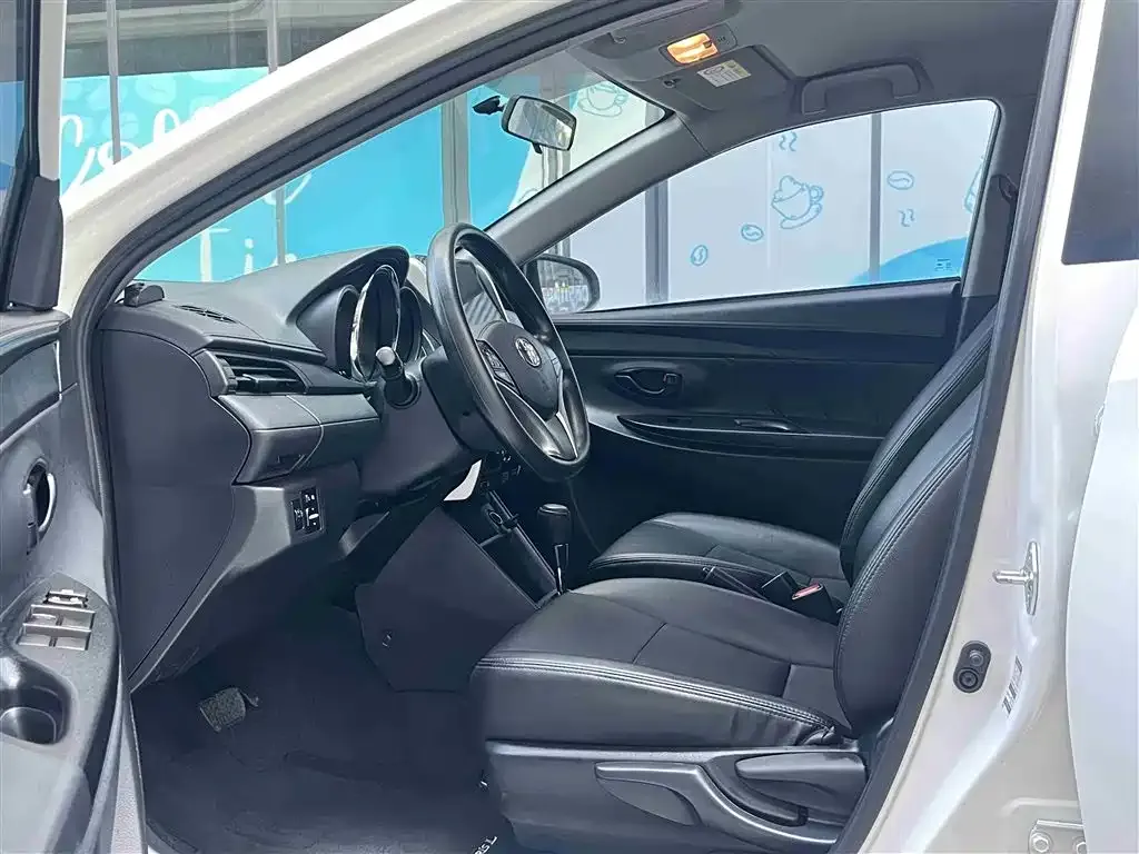 Toyota Yaris L 2023 из CN, фото 5
