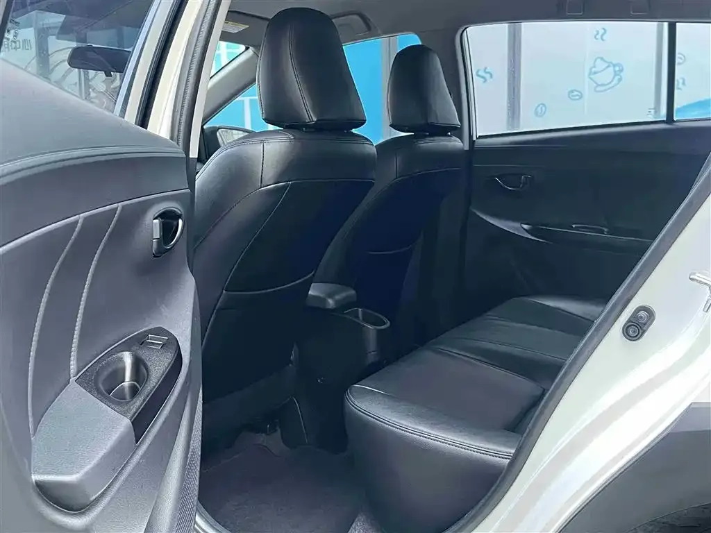 Toyota Yaris L 2023 из CN, фото 6