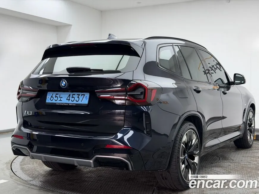 BMW iX3 2023 из KR, фото 2