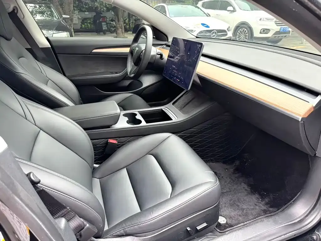 Tesla Model 3 2023 из CN, фото 7