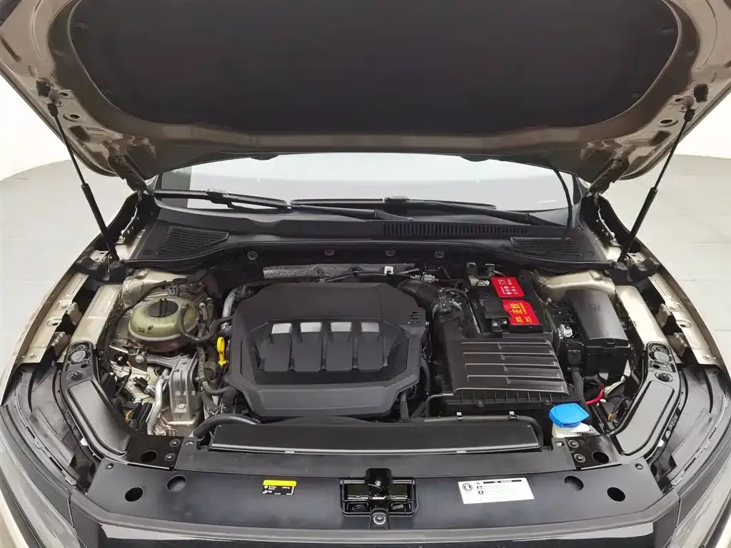 Volkswagen Passat — фото 6