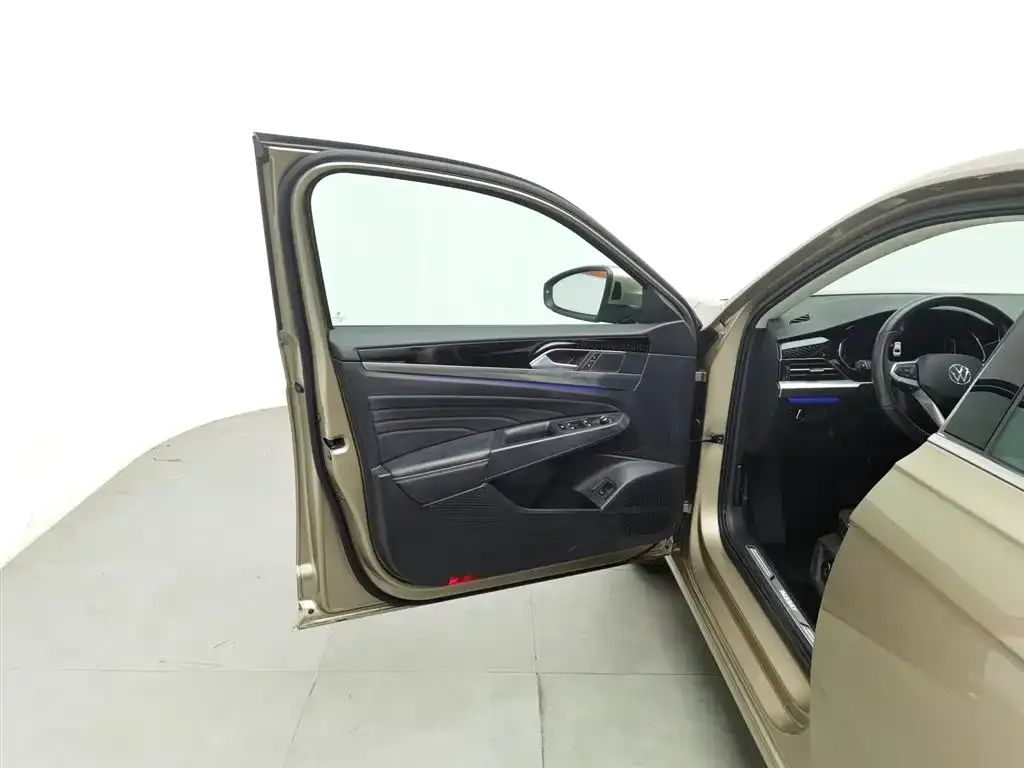 Volkswagen Passat — фото 8
