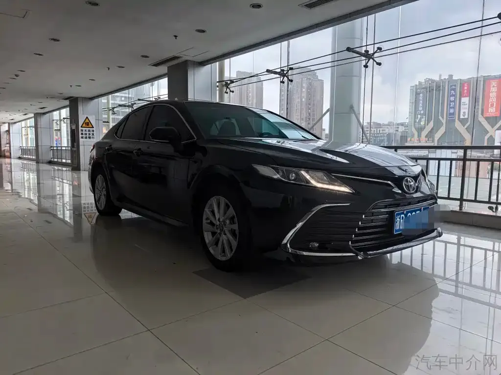 Toyota Camry 2022 из CN, фото 3