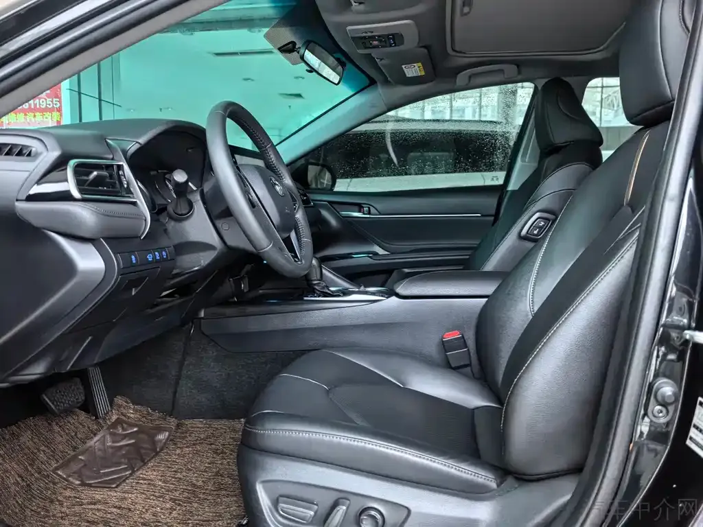 Toyota Camry 2022 из CN, фото 7