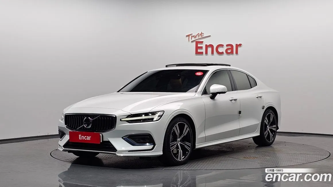 Volvo S60 2022 из KR, фото 1