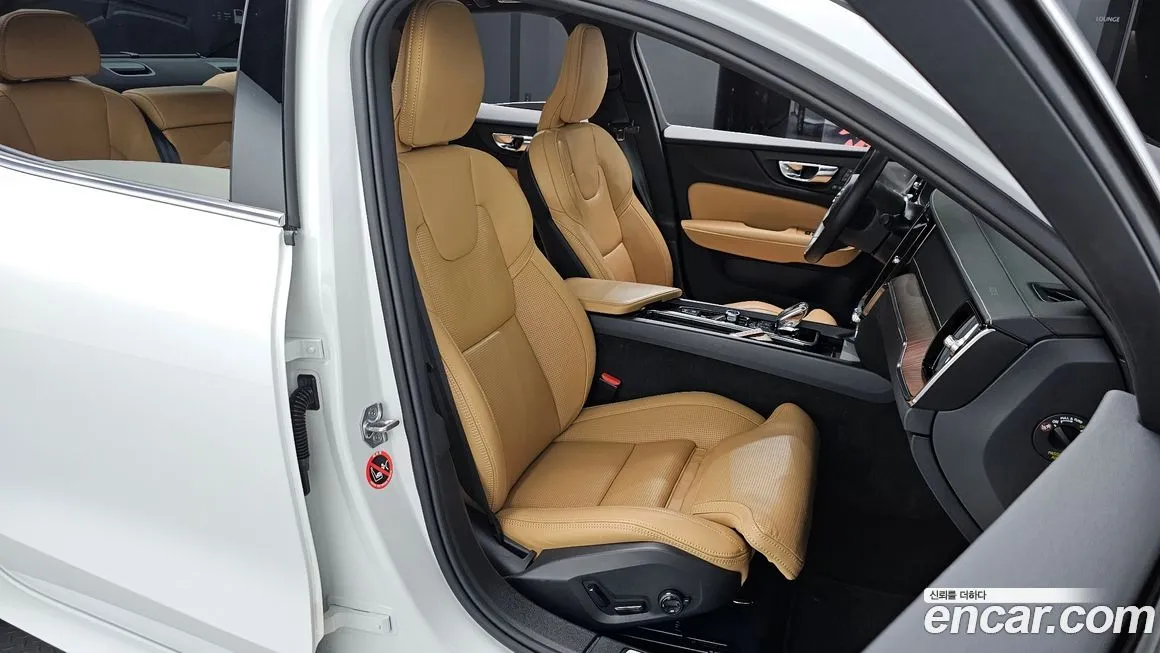 Volvo S60 2022 из KR, фото 10