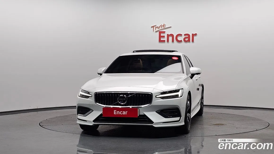Volvo S60 2022 из KR, фото 3