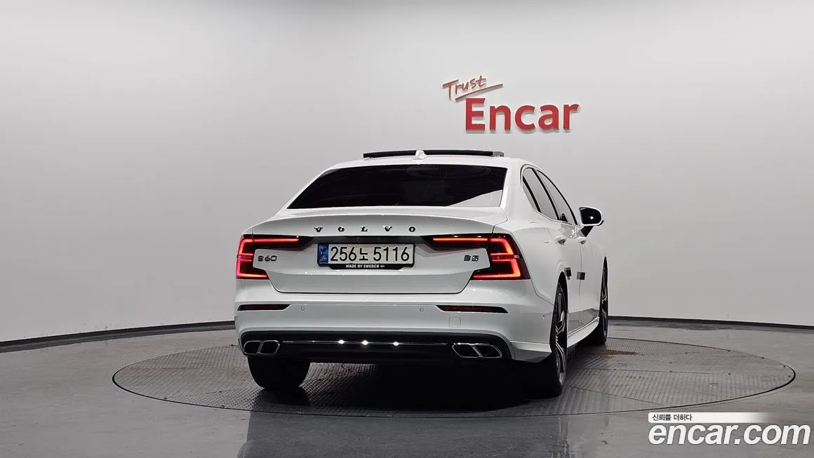 Volvo S60 2022 из KR, фото 4