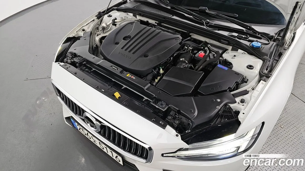 Volvo S60 2022 из KR, фото 6