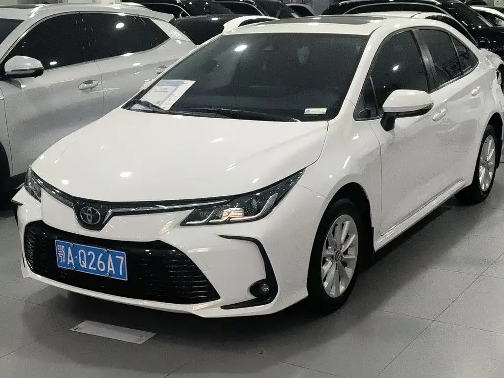Toyota Corolla — фото 3