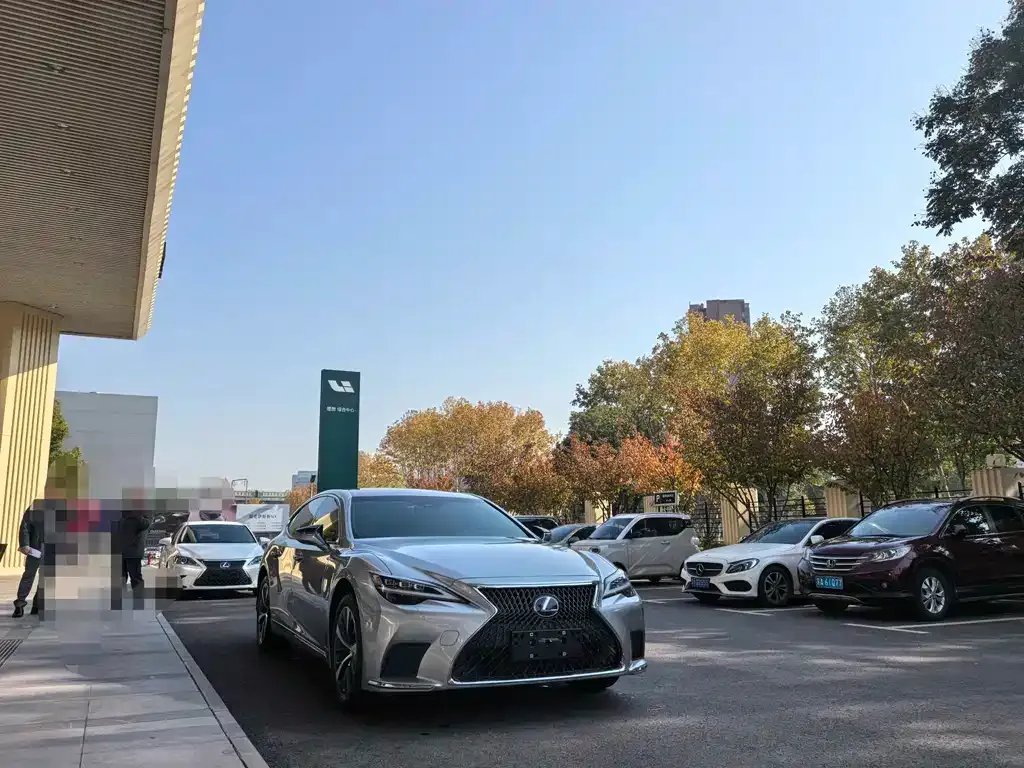 Lexus LS 2022 из CN, фото 3