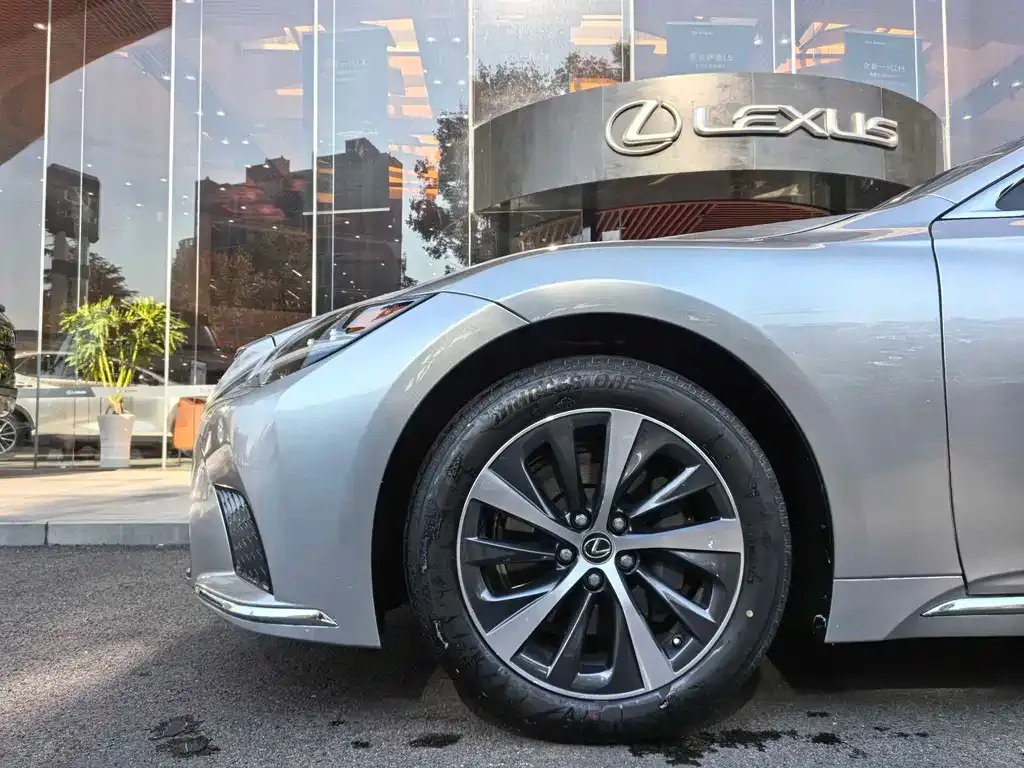 Lexus LS 2022 из CN, фото 5