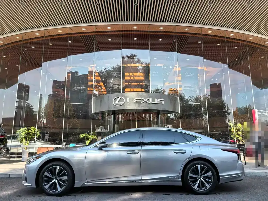 Lexus LS 2022 из CN, фото 6