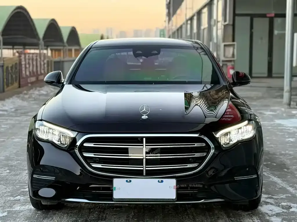 Mercedes-Benz E-Class 2025 из CN, фото 2