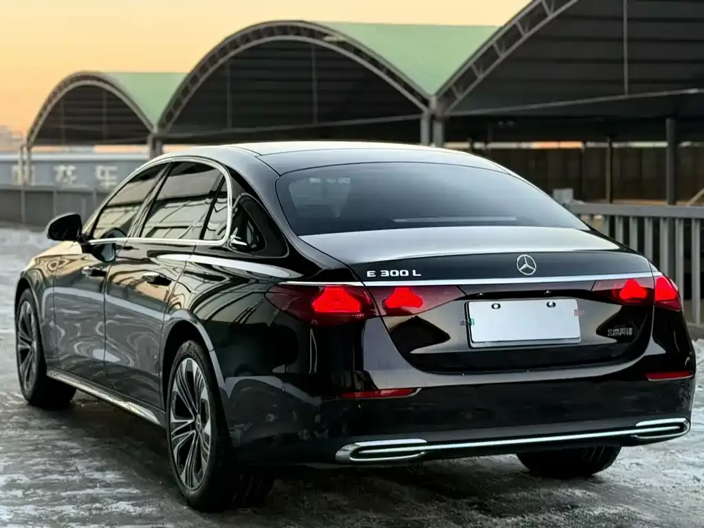 Mercedes-Benz E-Class 2025 из CN, фото 4