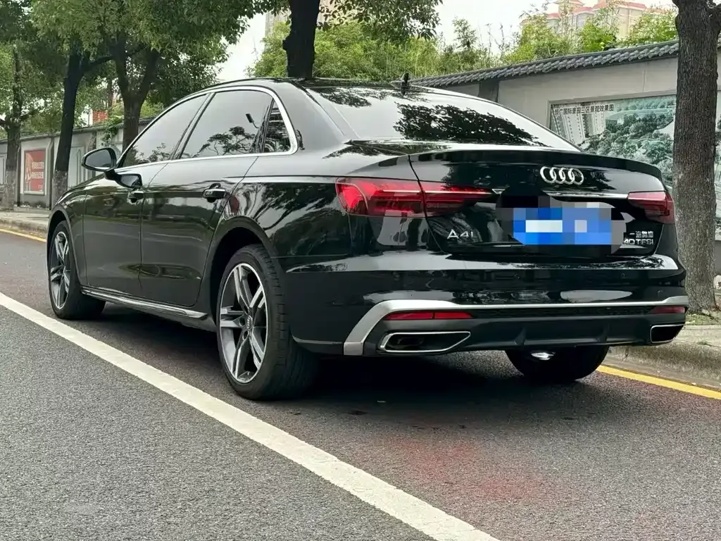 Audi A4L — фото 7