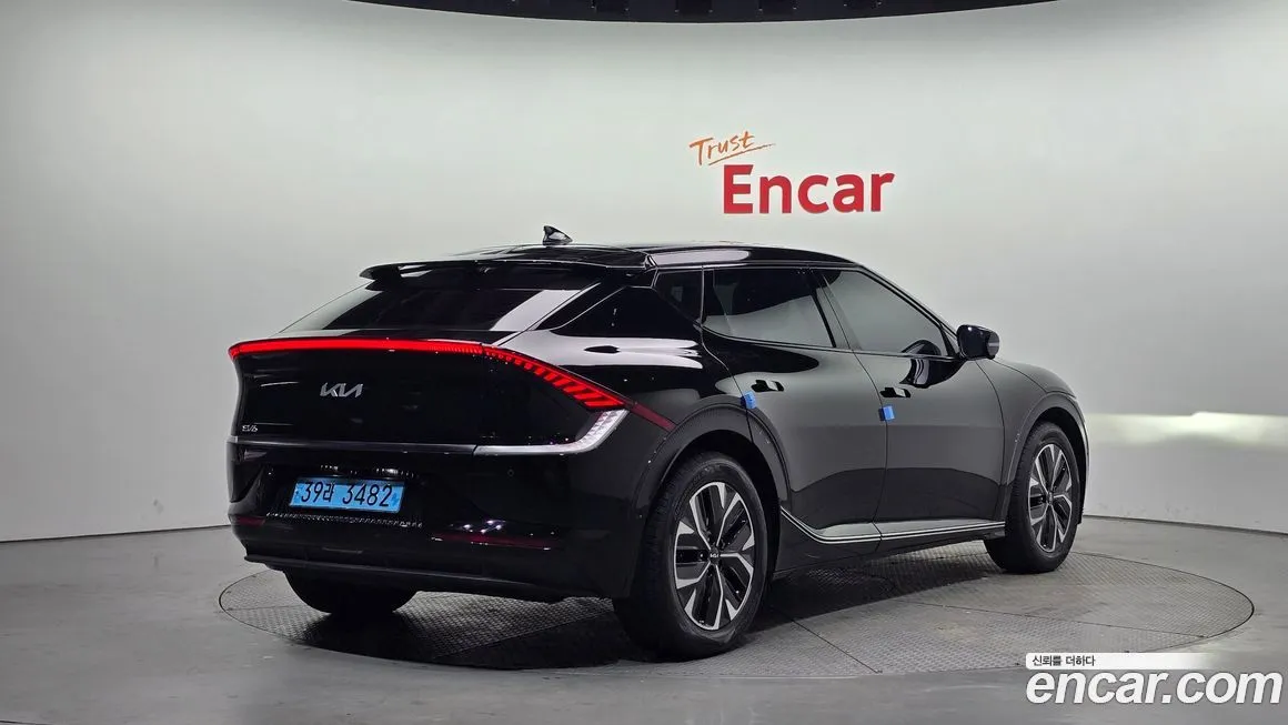 Kia EV6 — фото 2