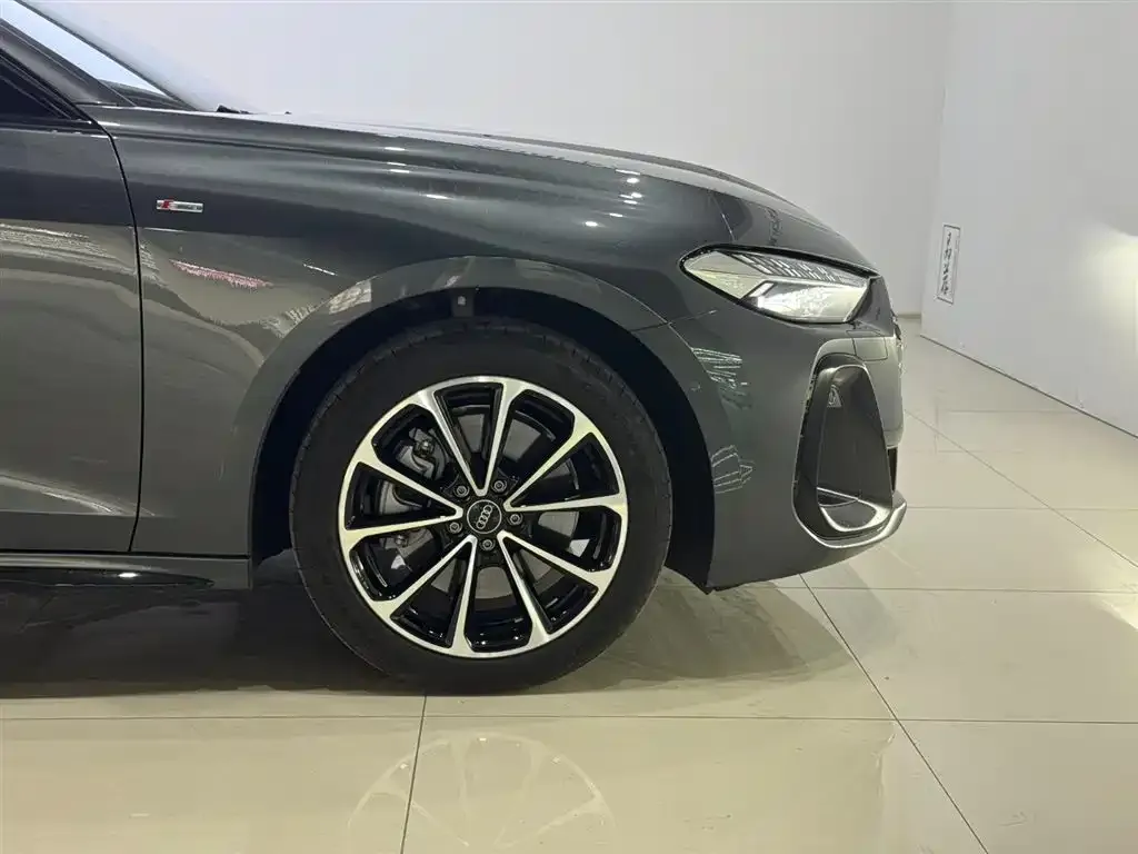 Audi A5L 2025 из CN, фото 8