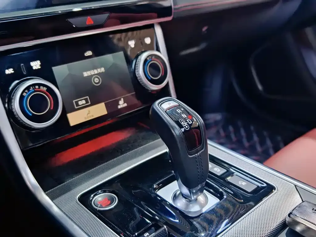 Jaguar XEL 2023 из CN, фото 10