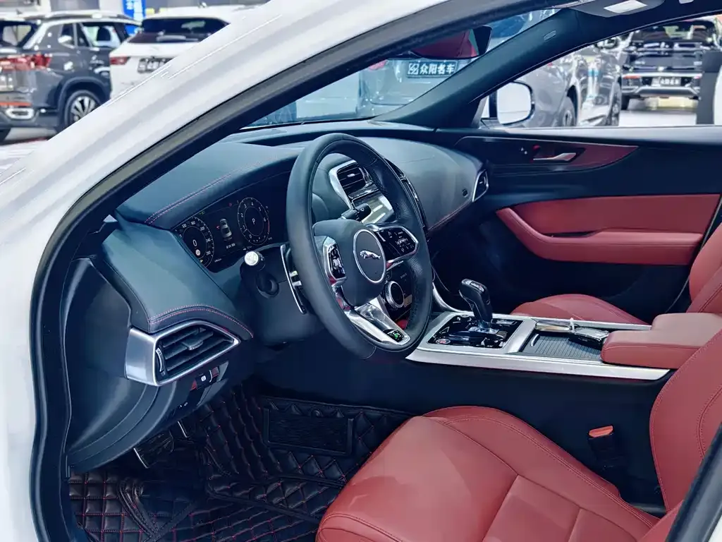 Jaguar XEL 2023 из CN, фото 7