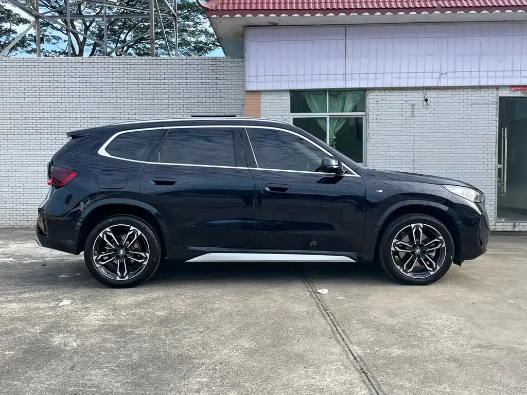 BMW X1 2024 из CN, фото 9