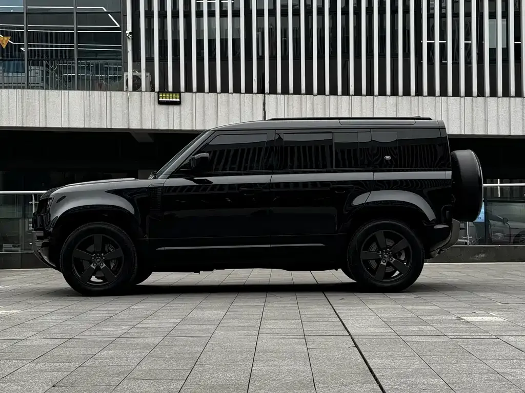 Land Rover Defender — фото 9