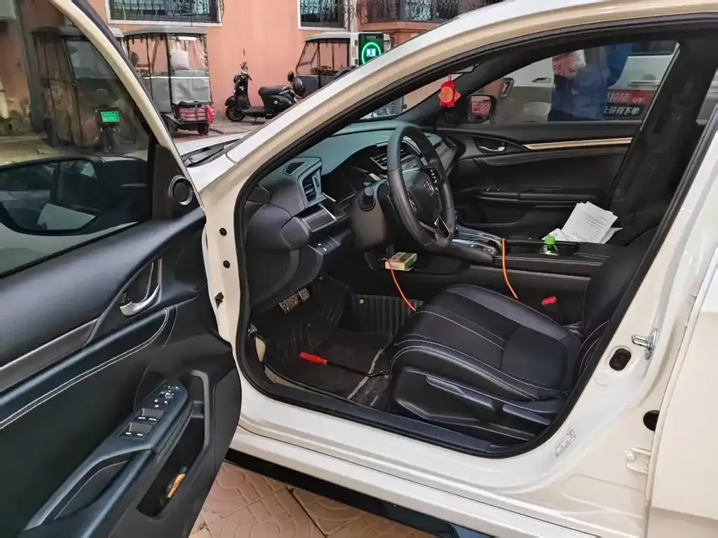 Honda Civic 2022 из CN, фото 4
