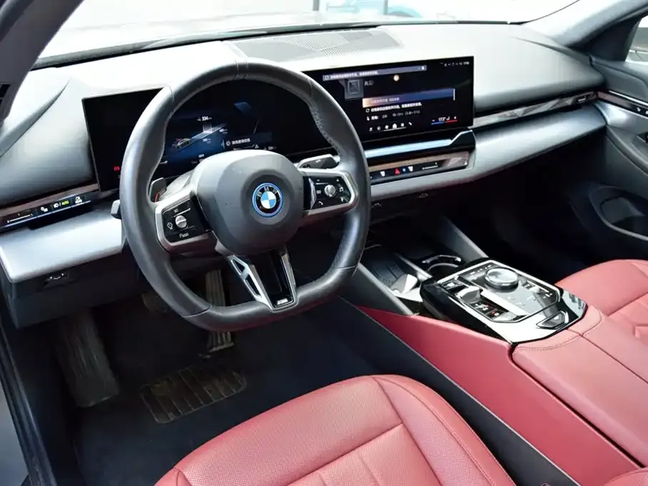 BMW i5 — фото 10