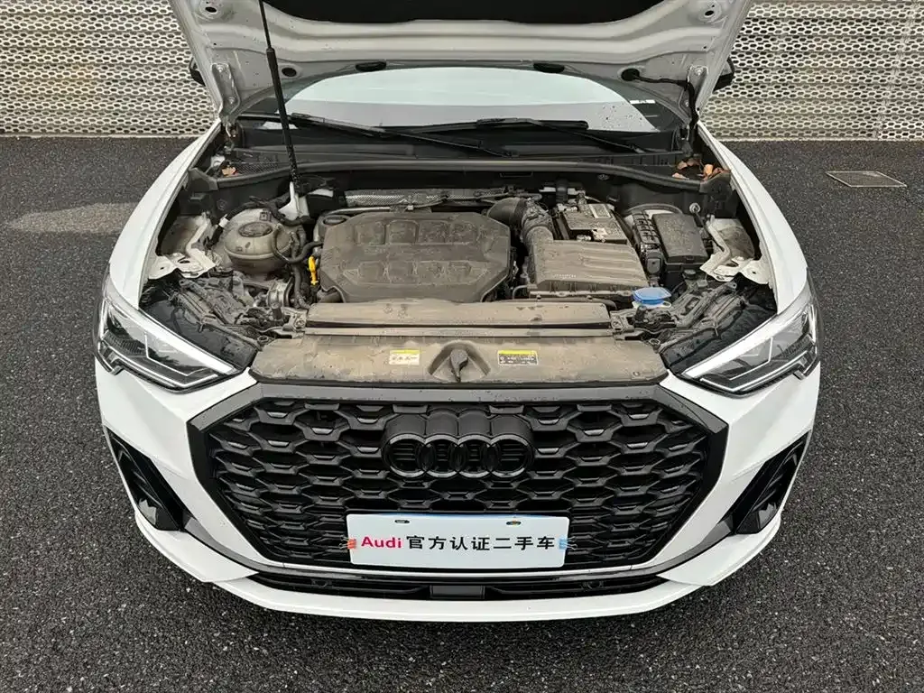 Audi Q3 Sportback — фото 8