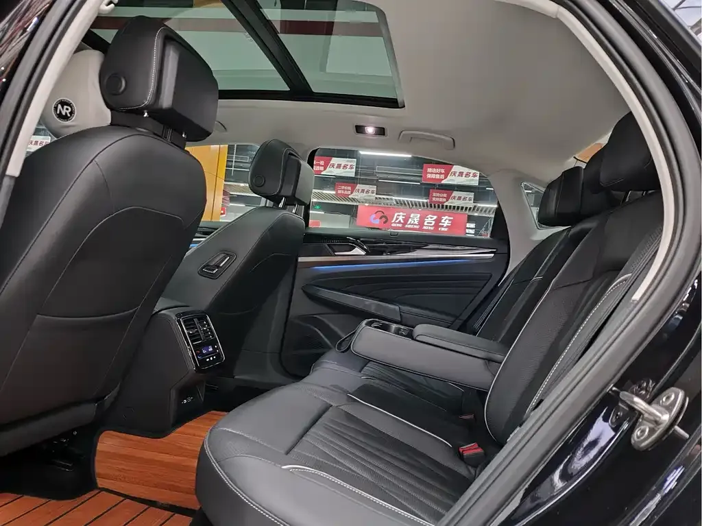 Volkswagen Passat New Energy 2022 из CN, фото 10