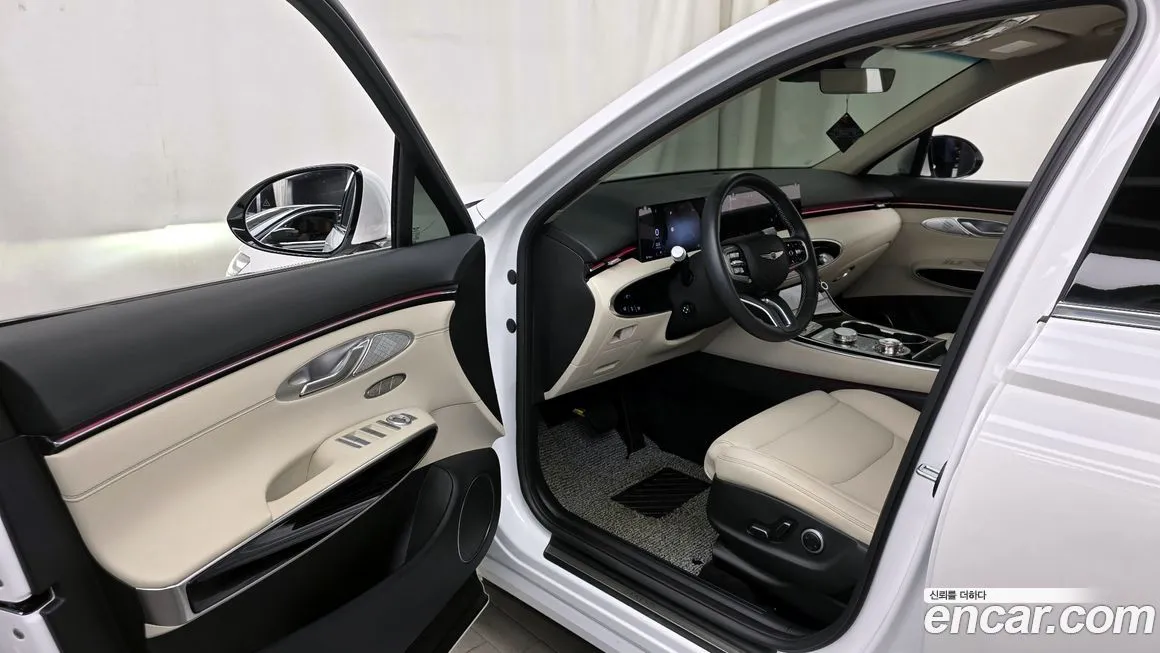 Genesis GV70 — фото 10