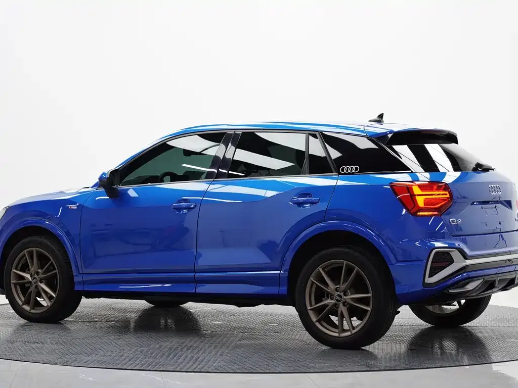 Audi Q2L 2022 из CN, фото 3