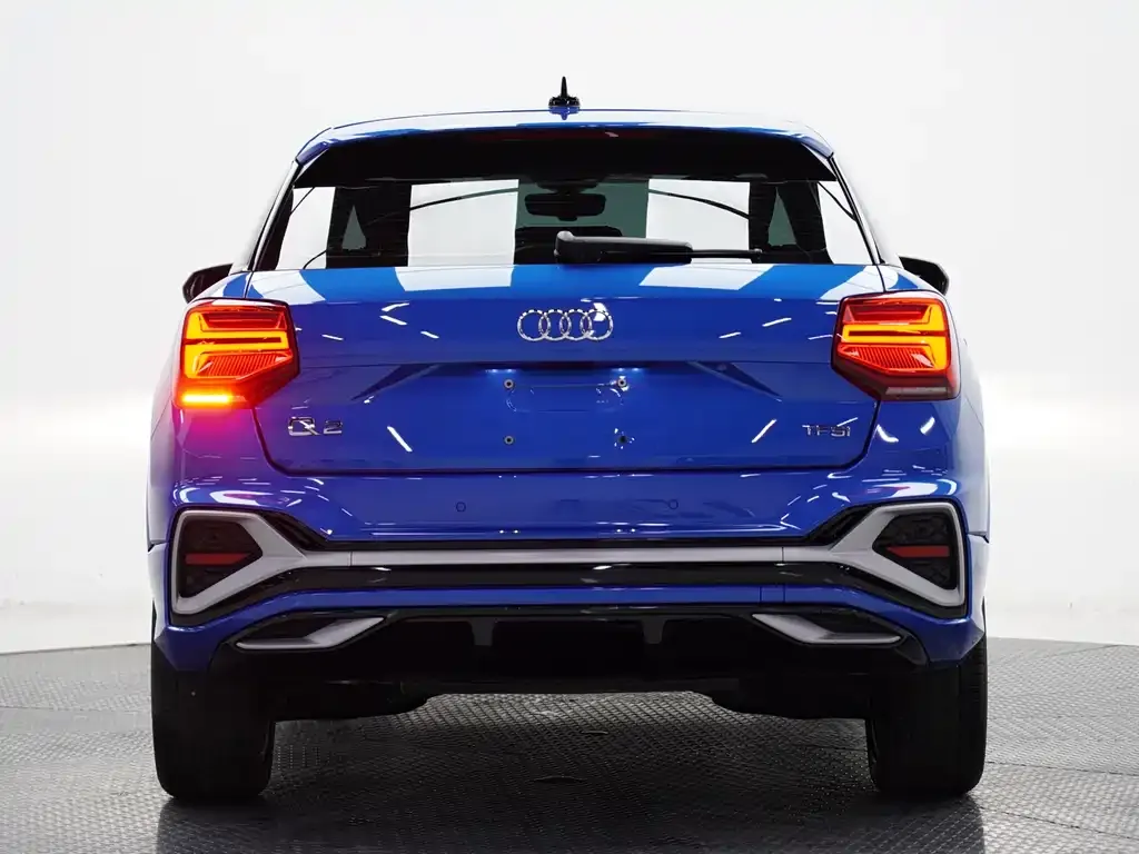 Audi Q2L 2022 из CN, фото 4