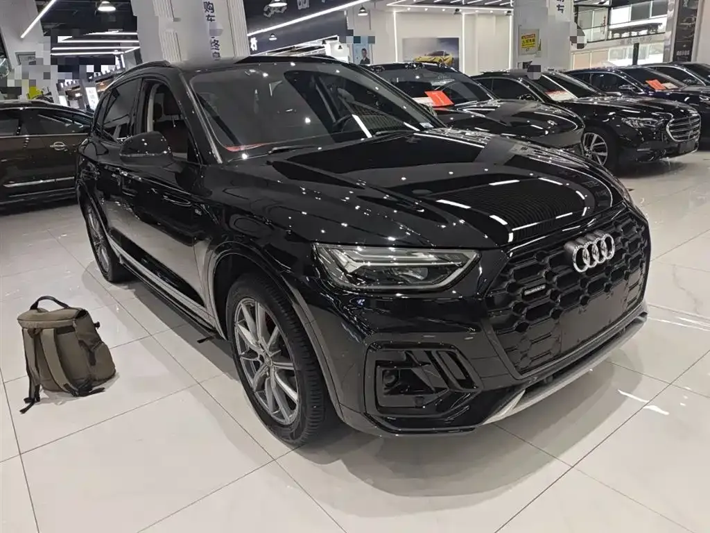 Audi Q5L — фото 4