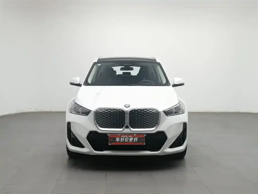 BMW iX1 2023 из CN, фото 3