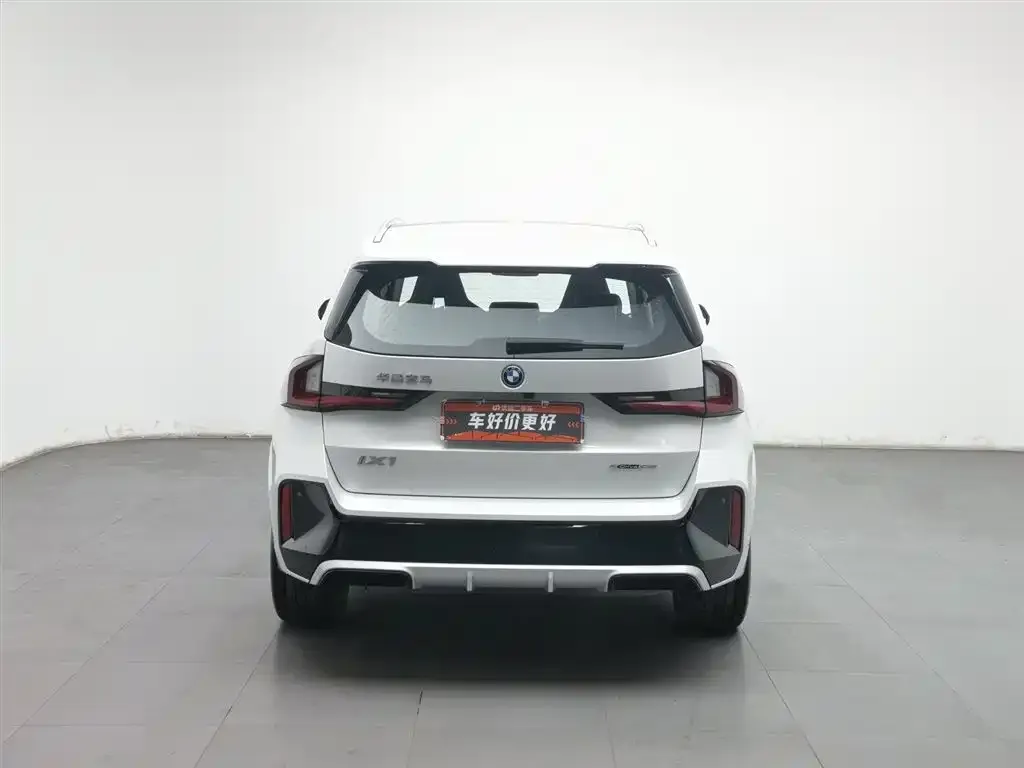 BMW iX1 2023 из CN, фото 4