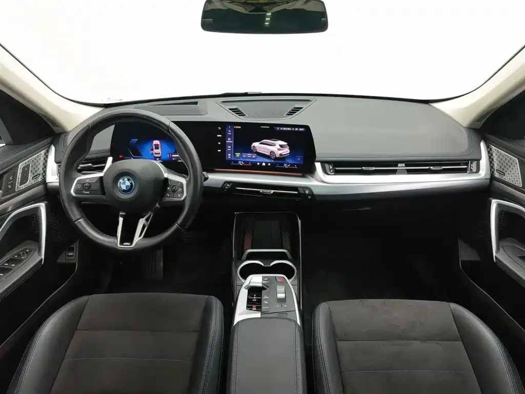 BMW iX1 2023 из CN, фото 5