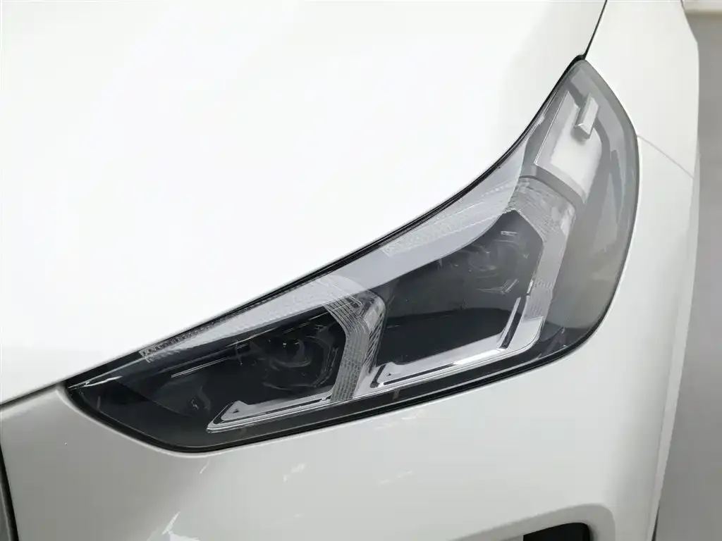 BMW iX1 2023 из CN, фото 7