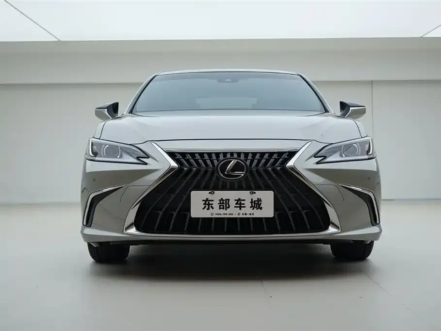 Lexus ES 2023 из CN, фото 2