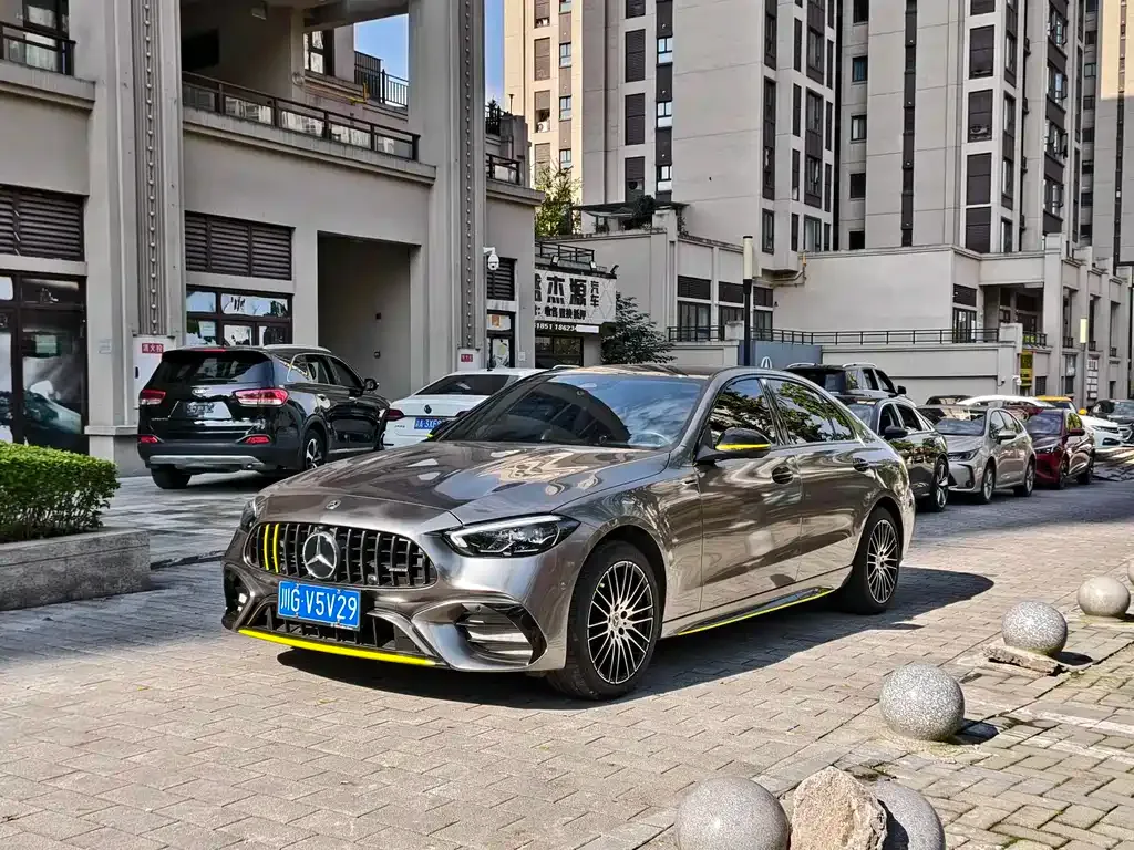 Mercedes-Benz C-Class — фото 1