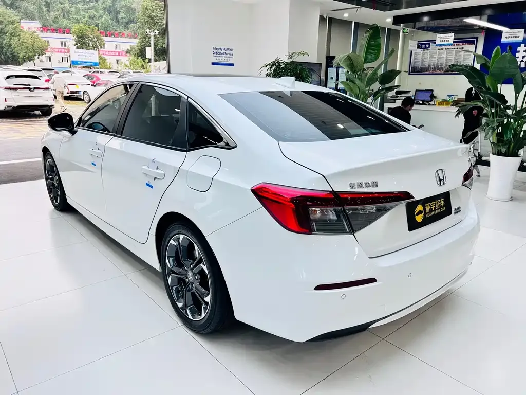 Honda Civic — фото 6